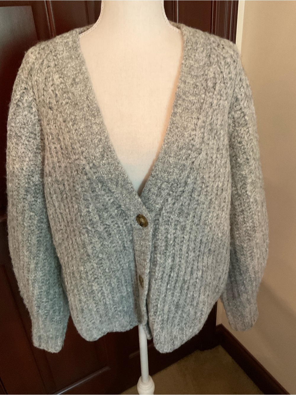 Lucky Brand Grey Sweater. Sz. Large - Picture 5 of 5